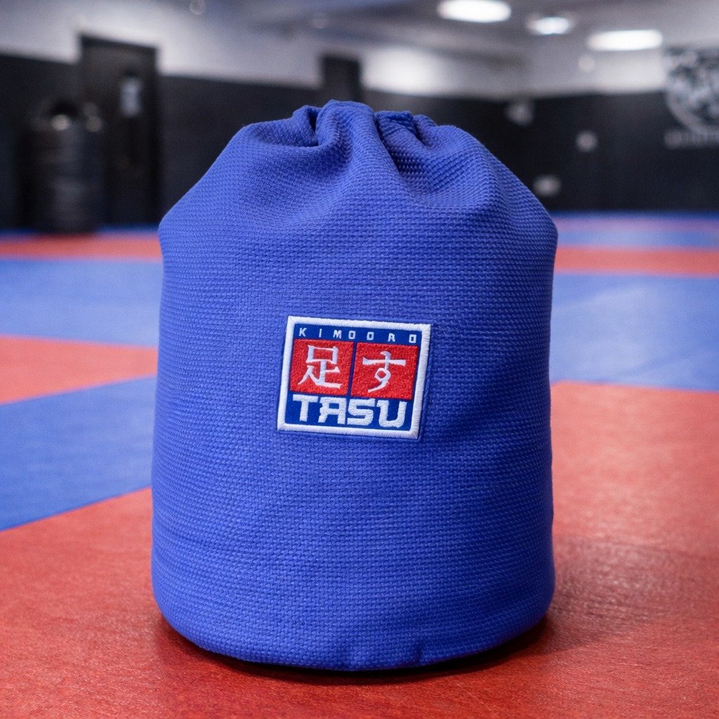 Bolsas e acessórios para jiu-jitsu.
